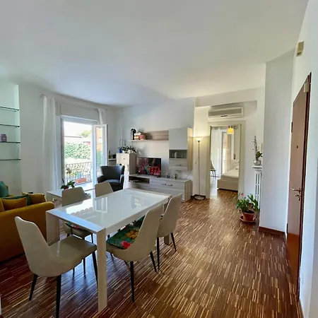Apartman Aspromonte 15 *