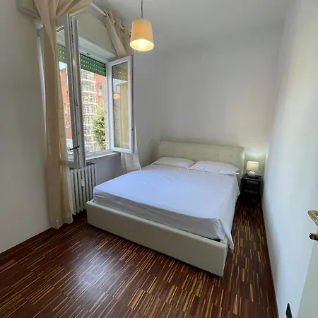 Aspromonte 15 דירה *