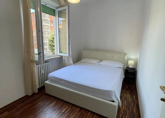 Aspromonte 15 דירה *